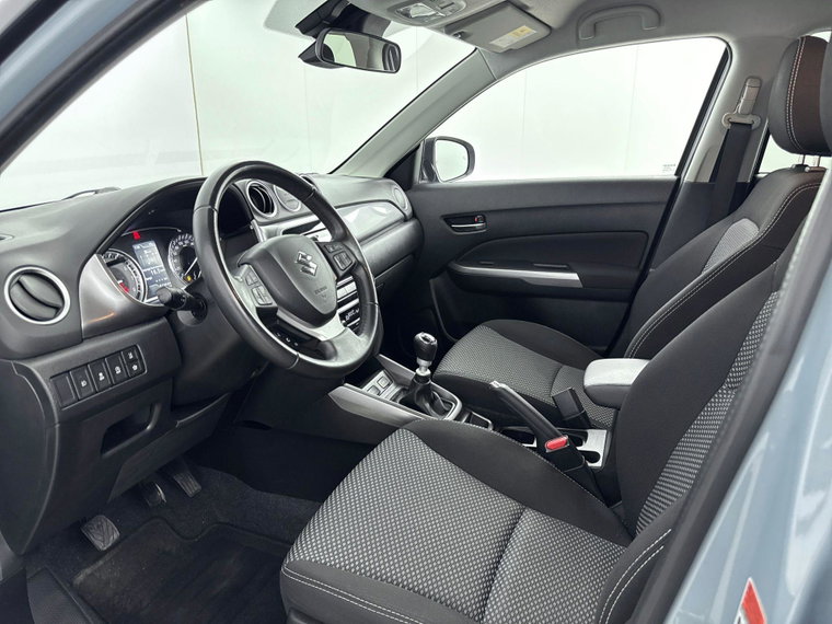Vehicle Image 9