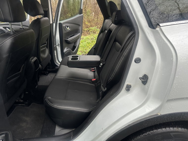 Vehicle Image 40