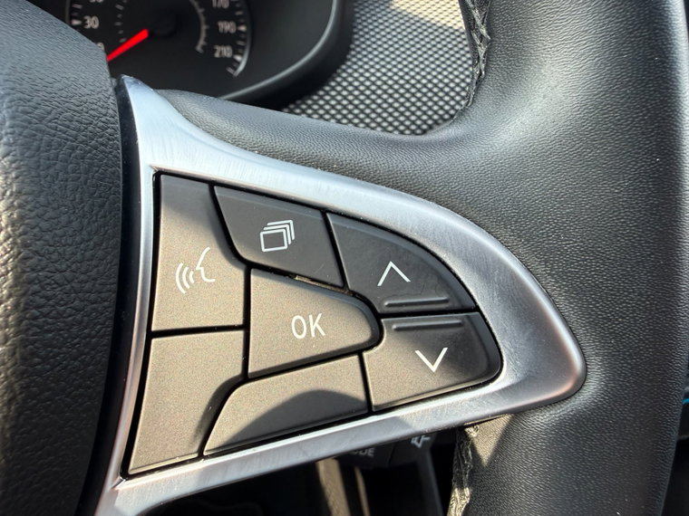 Vehicle Image 33