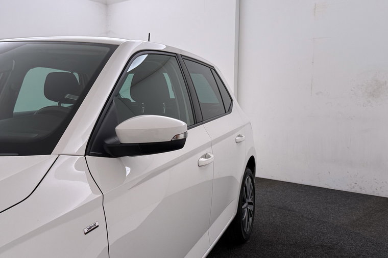 Vehicle Image 38