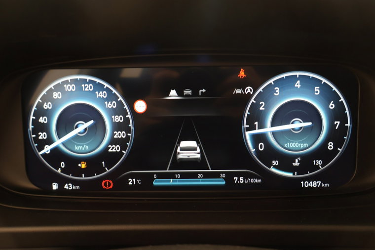 Vehicle Image 13