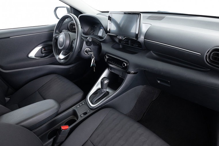 Vehicle Image 4
