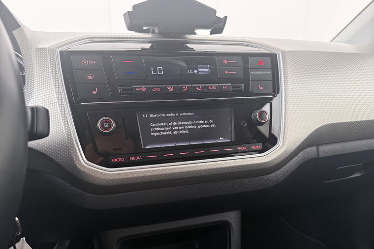 Vehicle Image 22