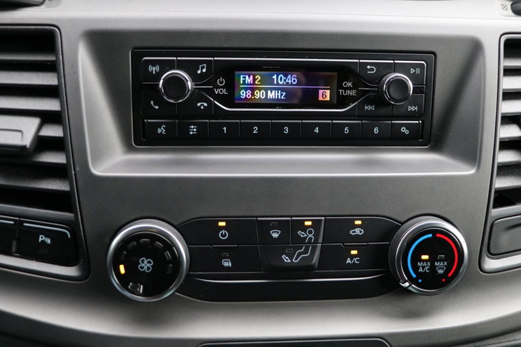 Vehicle Image 18