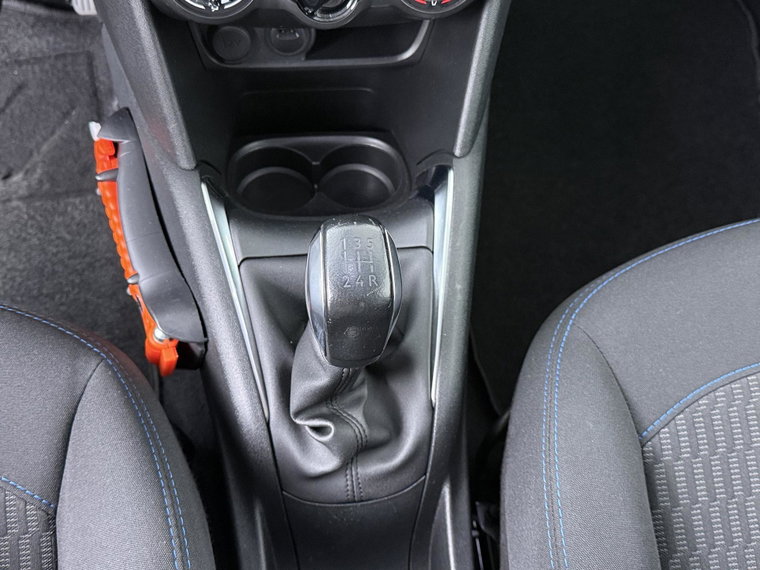 Vehicle Image 21