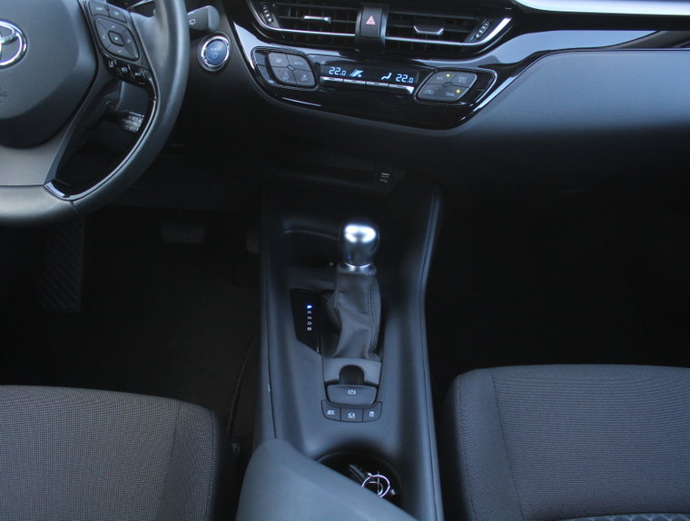 Vehicle Image 38
