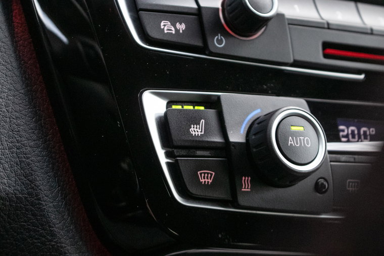 Vehicle Image 26