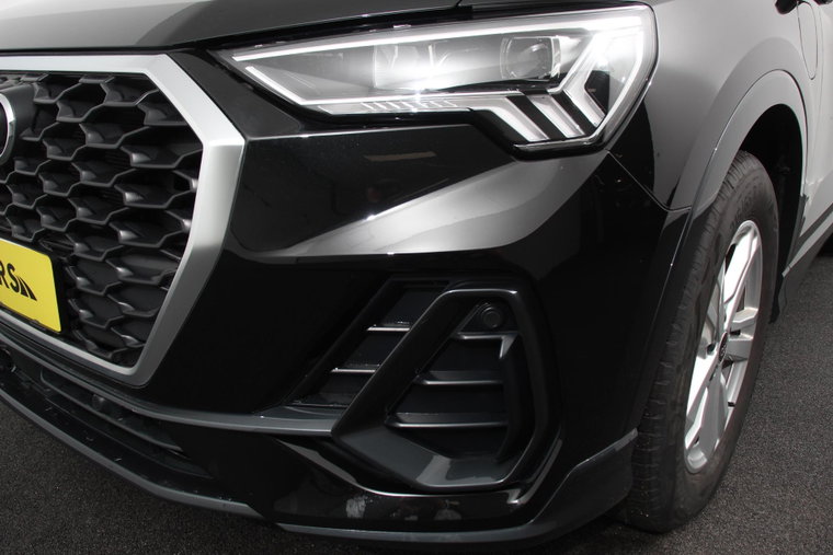 Vehicle Image 30
