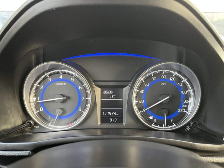Vehicle Image 12