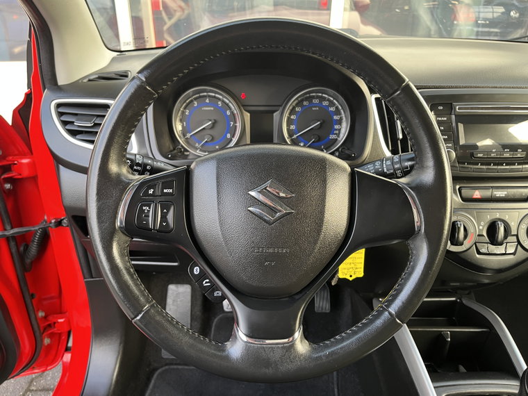 Vehicle Image 11