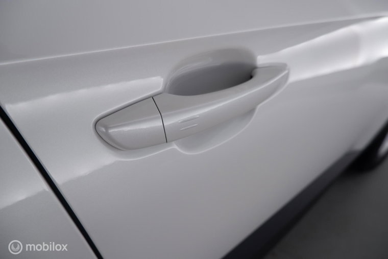Vehicle Image 38