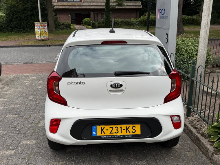 Vehicle Image 26