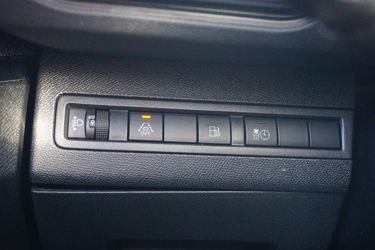 Vehicle Image 24