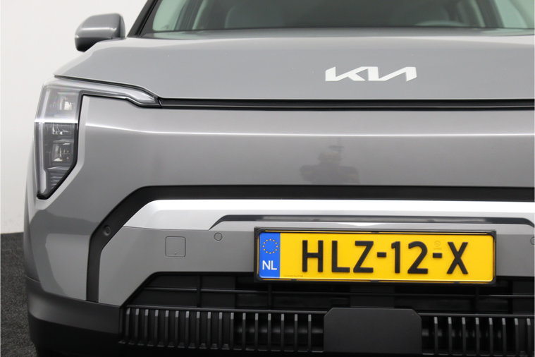 Vehicle Image 40