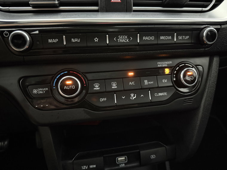 Vehicle Image 29