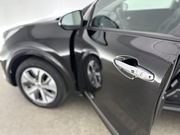 Vehicle Image 31