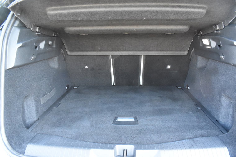 Vehicle Image 32