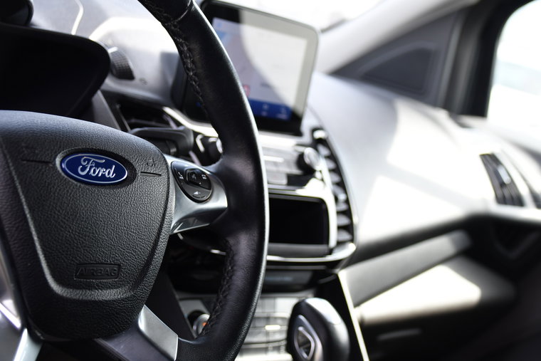Vehicle Image 13