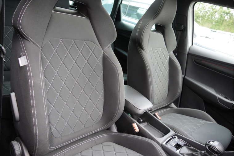 Vehicle Image 21