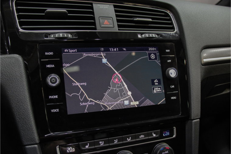 Vehicle Image 21