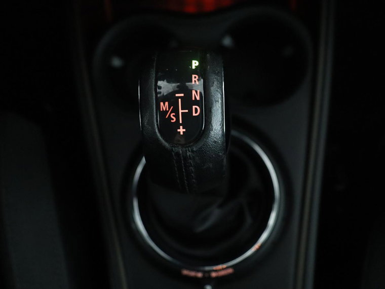 Vehicle Image 26