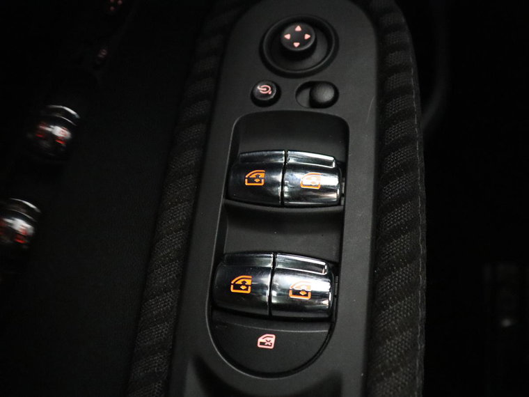 Vehicle Image 40