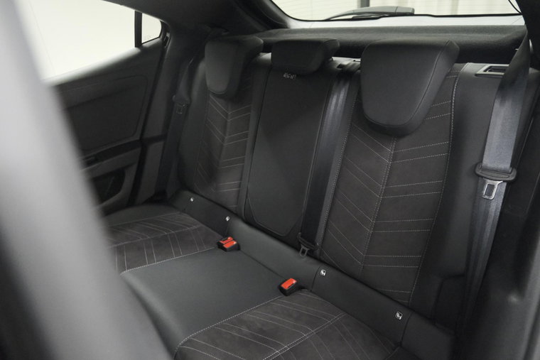 Vehicle Image 37