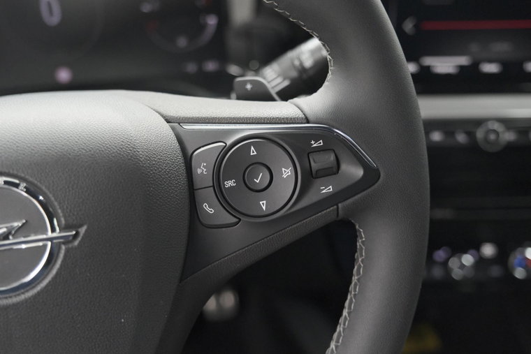 Vehicle Image 40