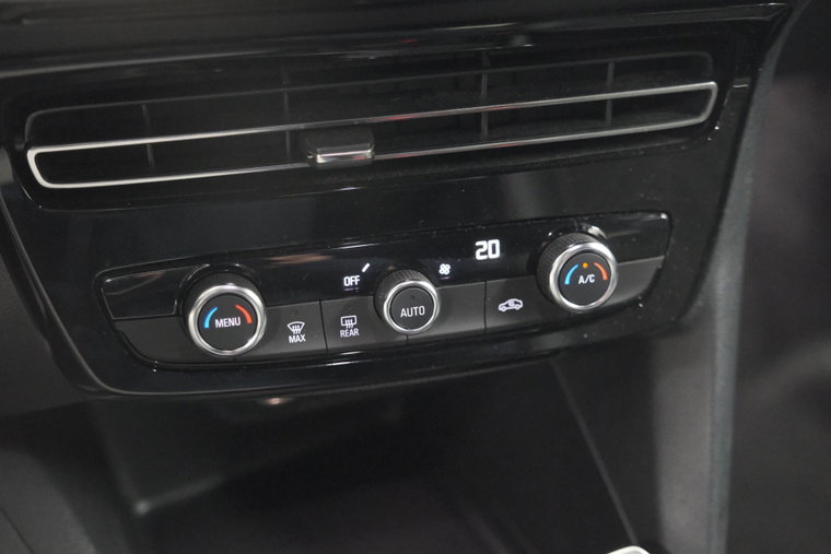 Vehicle Image 48