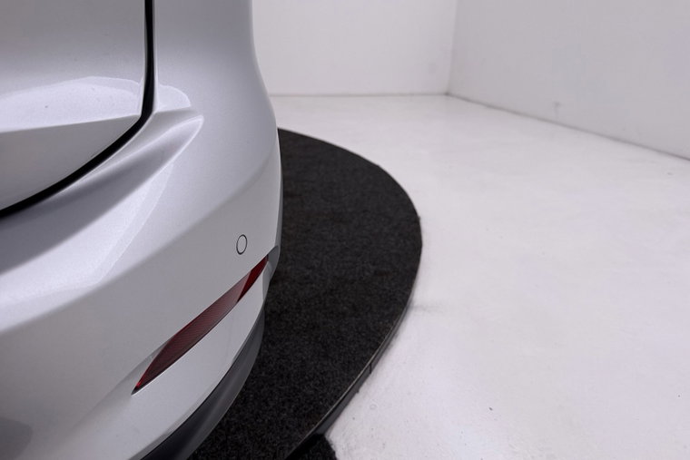 Vehicle Image 38