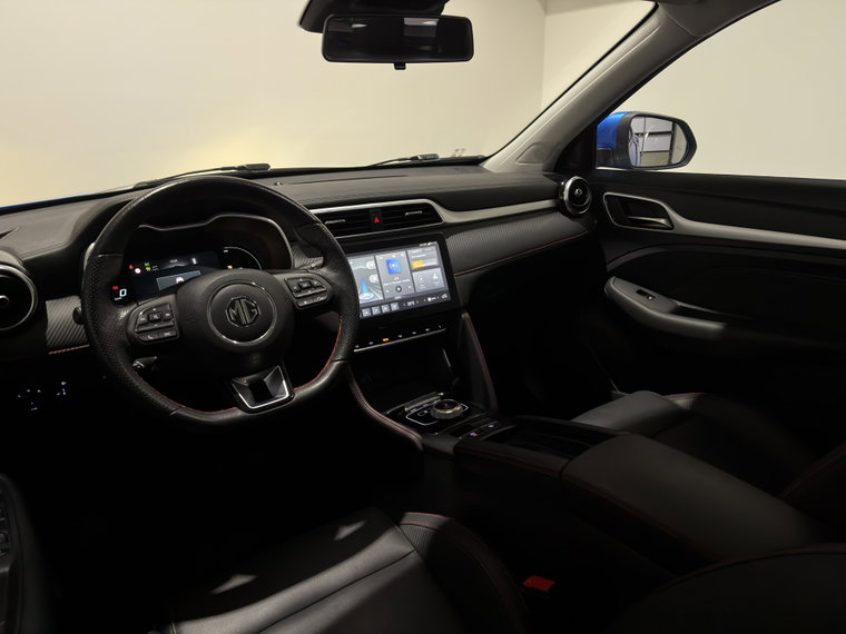 Vehicle Image 18