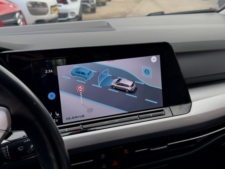 Vehicle Image 21