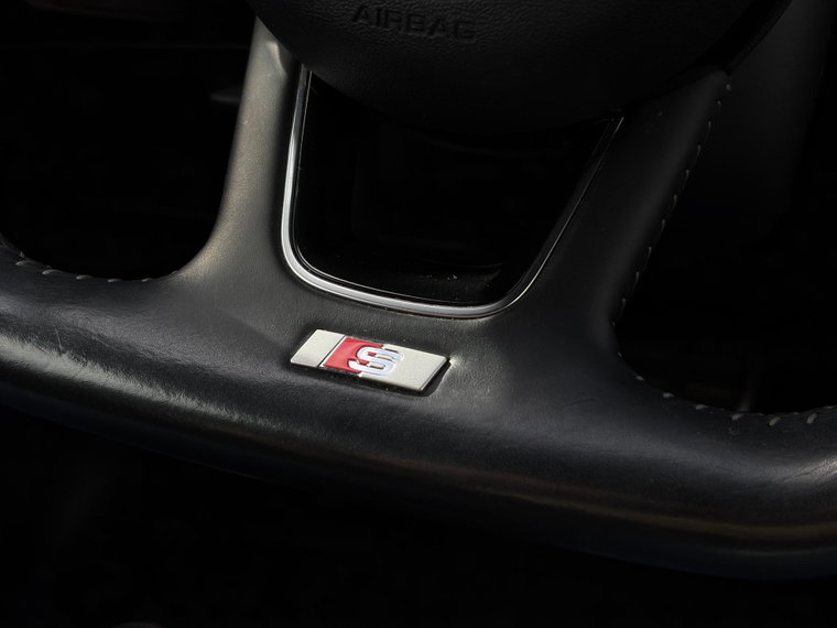 Vehicle Image 36