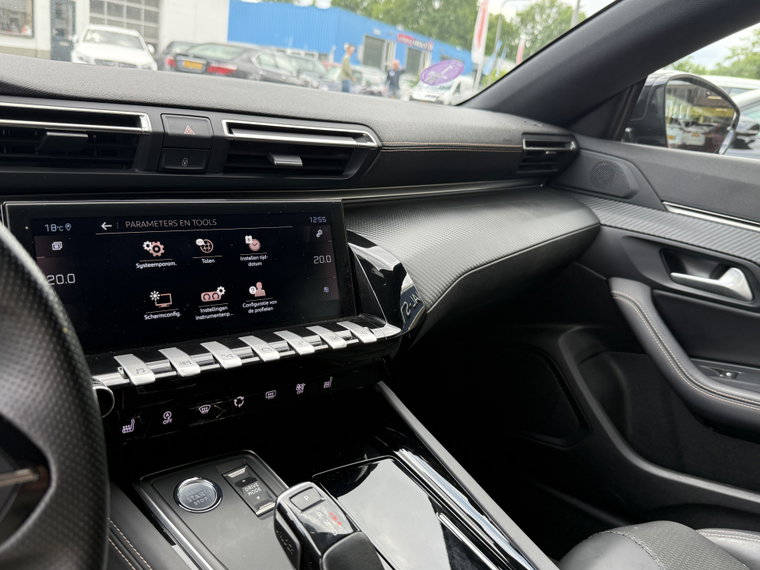 Vehicle Image 33