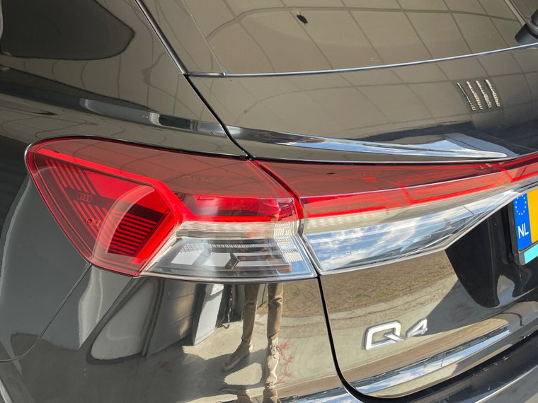 Vehicle Image 30