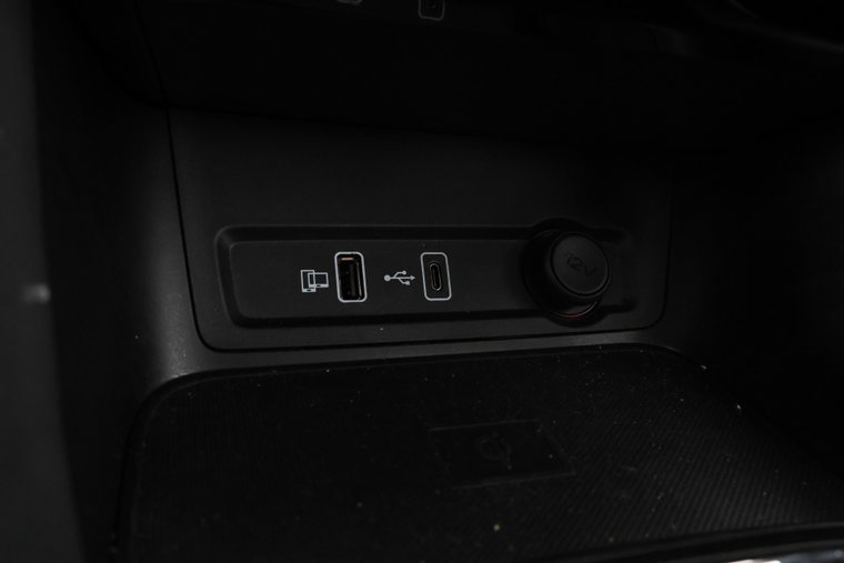 Vehicle Image 34