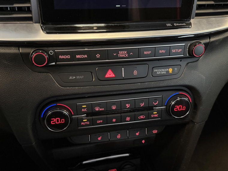 Vehicle Image 23