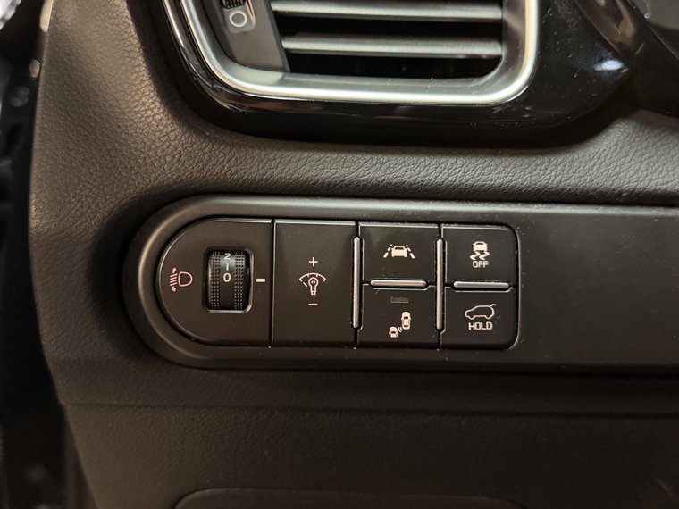 Vehicle Image 28