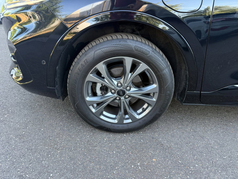 Vehicle Image 35