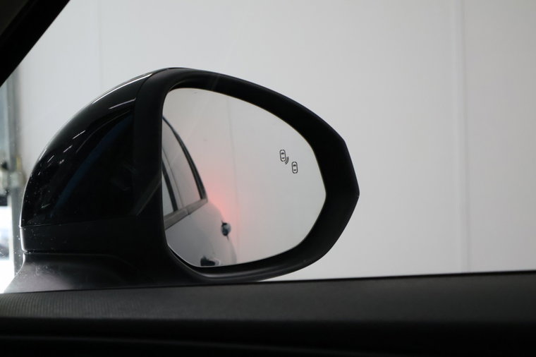 Vehicle Image 39
