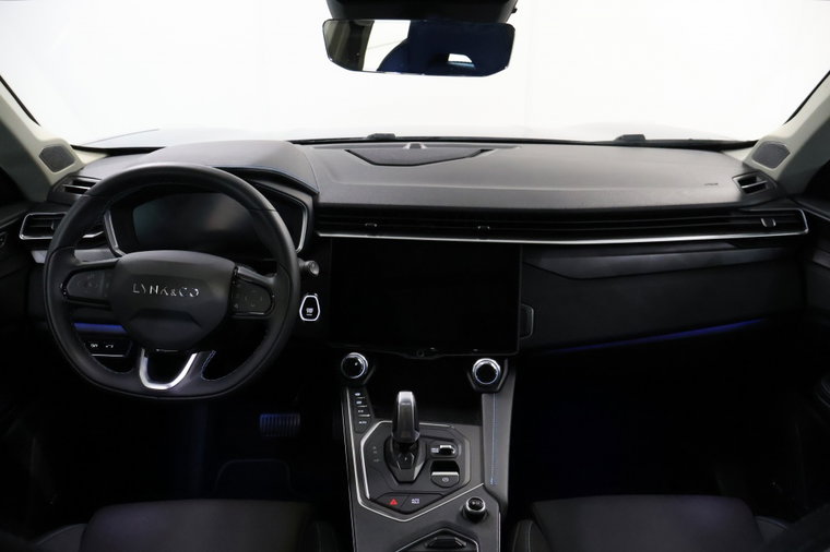 Vehicle Image 7