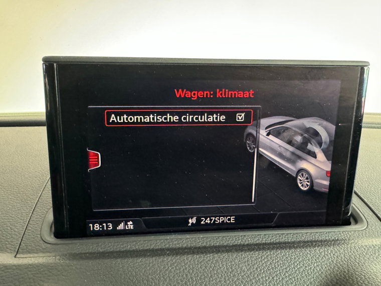 Vehicle Image 26