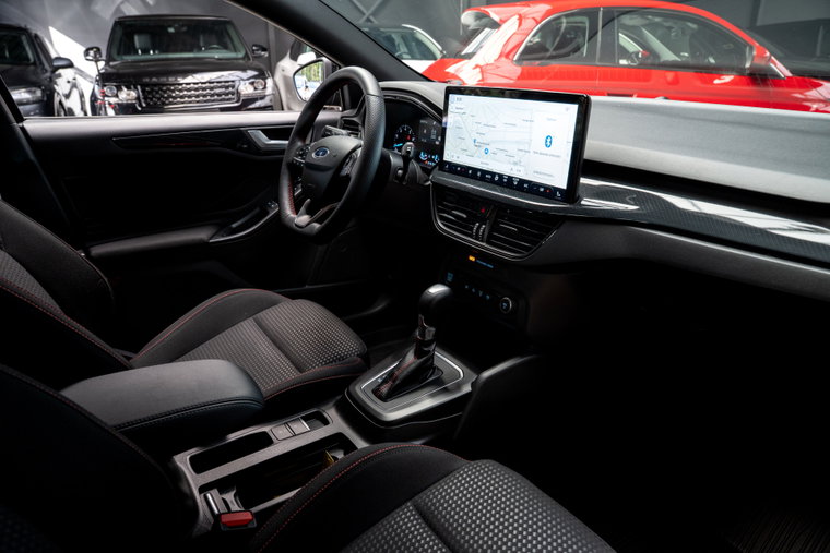 Vehicle Image 9