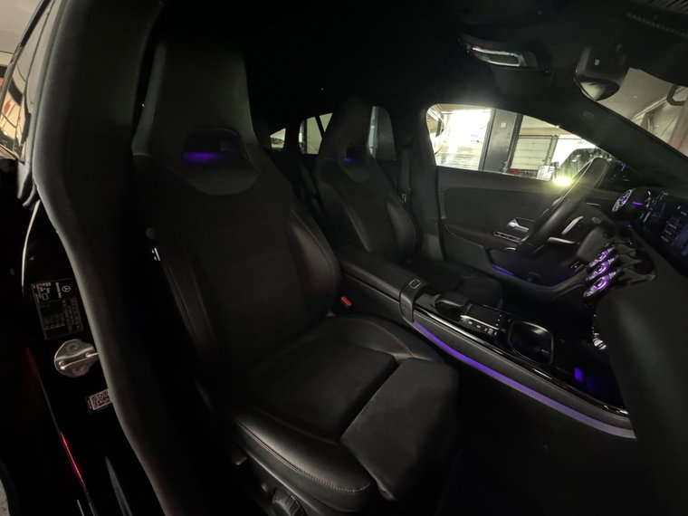 Vehicle Image 37
