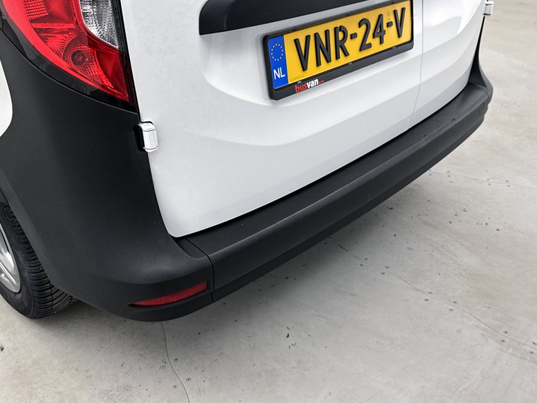 Vehicle Image 28