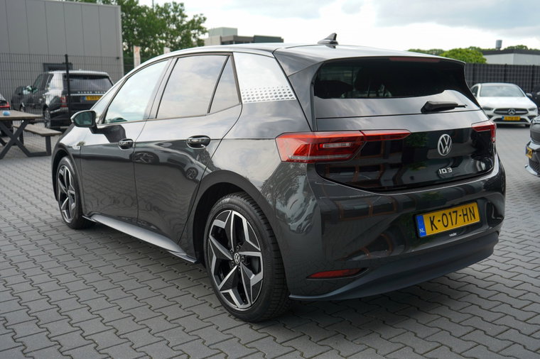 Vehicle Image 22