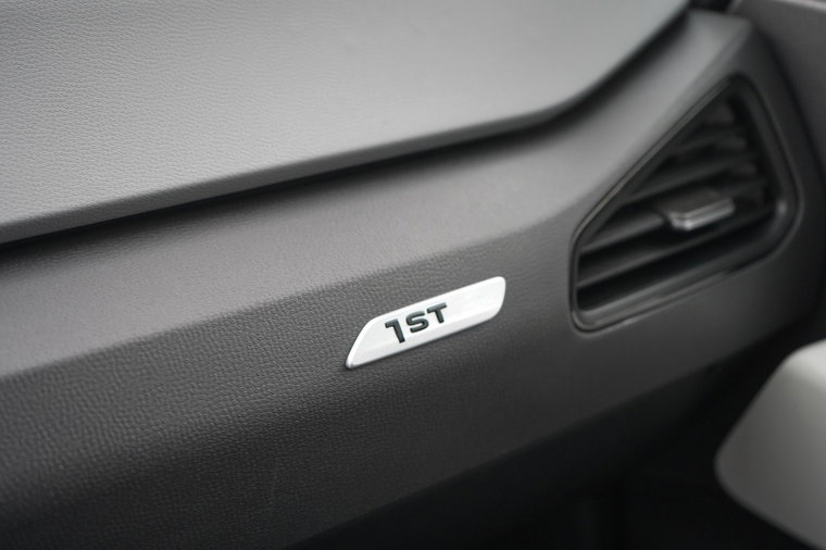 Vehicle Image 41