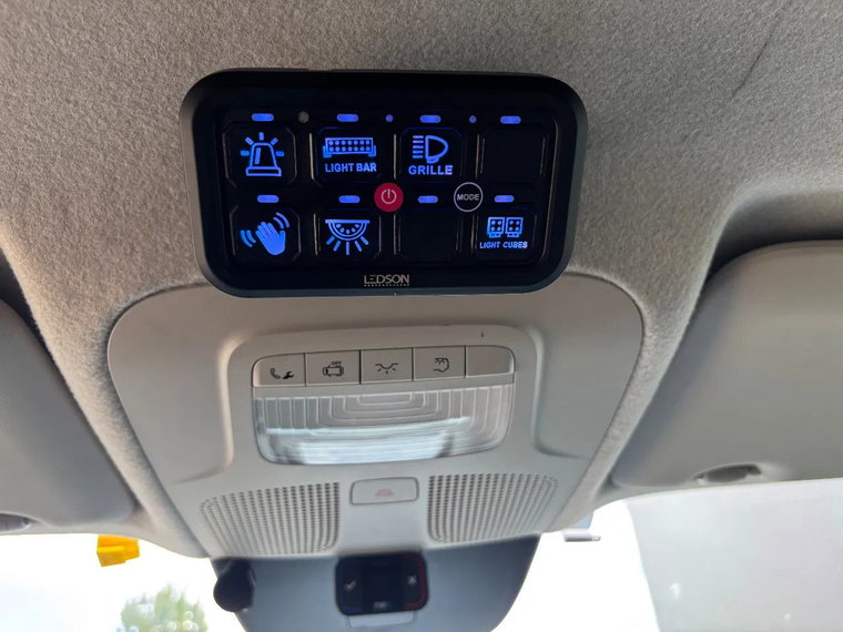 Vehicle Image 22