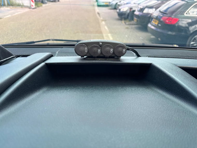 Vehicle Image 28
