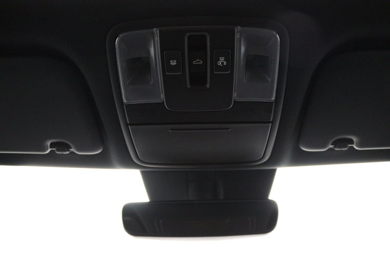 Vehicle Image 33